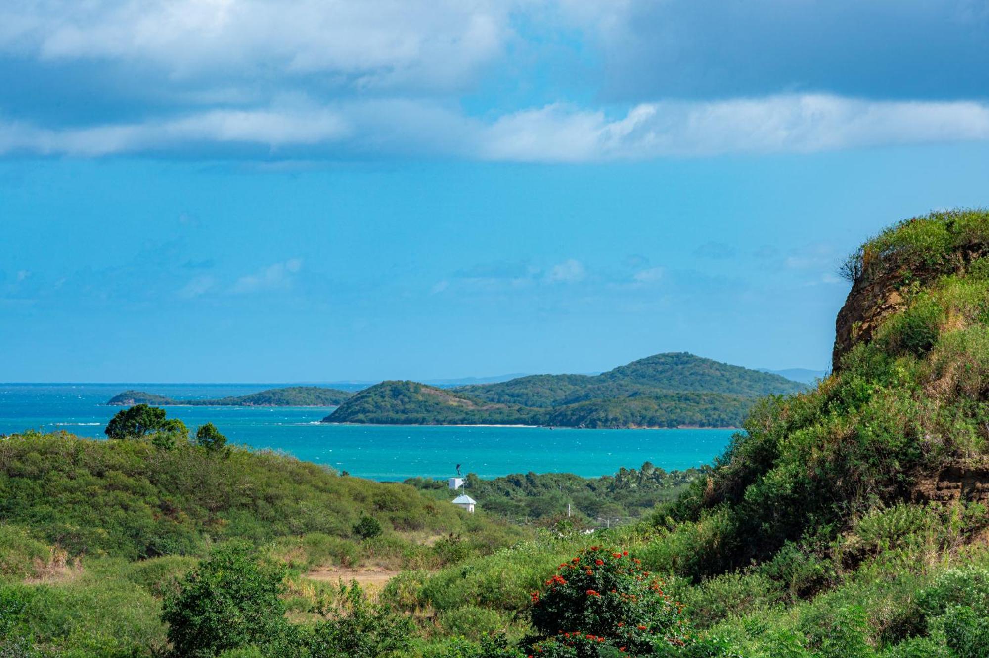 Ocean & Mountains View, Marina, Ferry, Vista Mar, Costa Esmeralda Ceiba Экстерьер фото